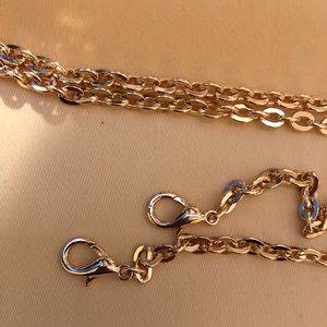 Crossbody chain